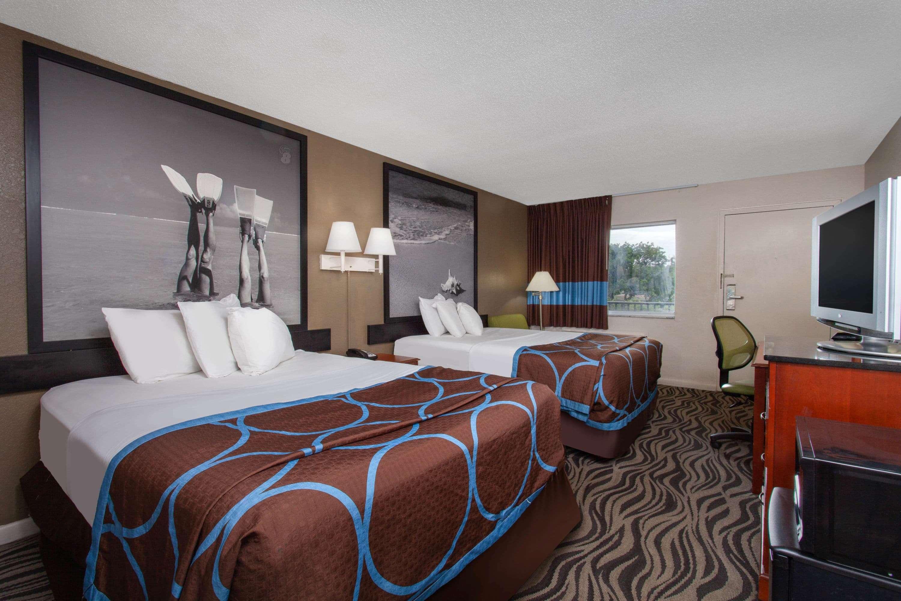 Super 8 By Wyndham Kissimmee Motel Bagian luar foto
