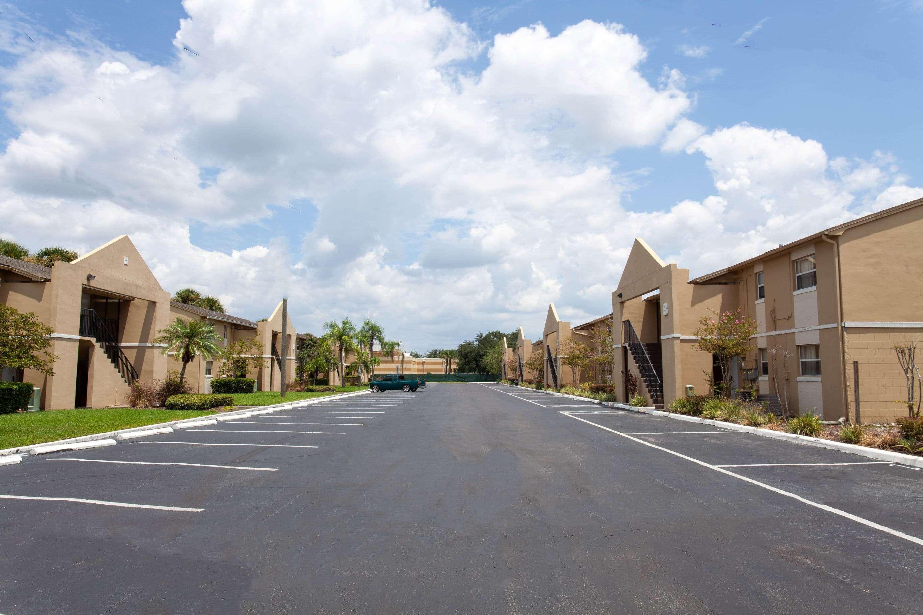 Super 8 By Wyndham Kissimmee Motel Bagian luar foto