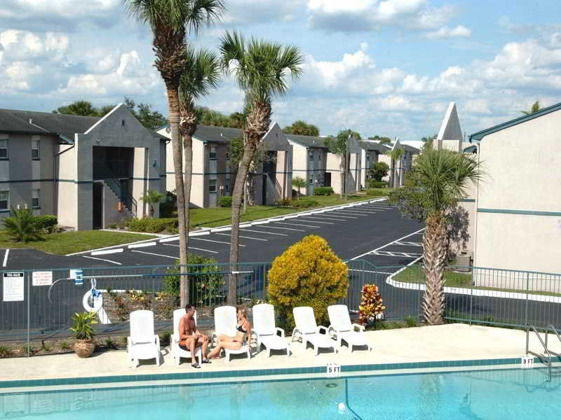 Super 8 By Wyndham Kissimmee Motel Bagian luar foto