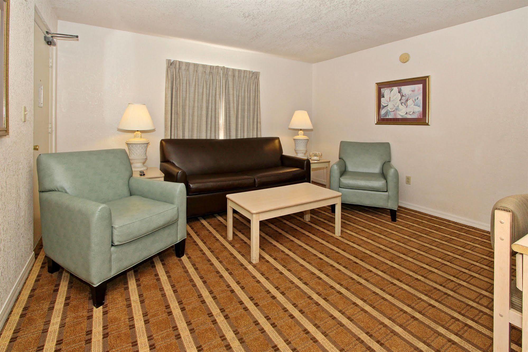 Super 8 By Wyndham Kissimmee Motel Bagian luar foto
